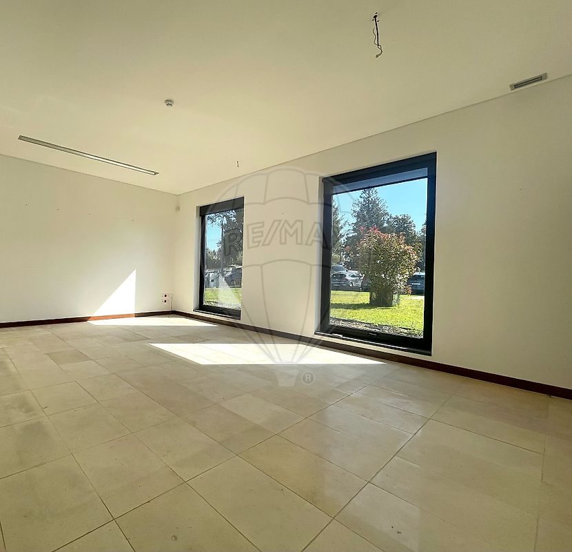 listing 125601153-49 picture-0