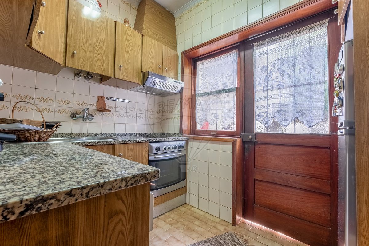 listing 125601226-2 picture-0