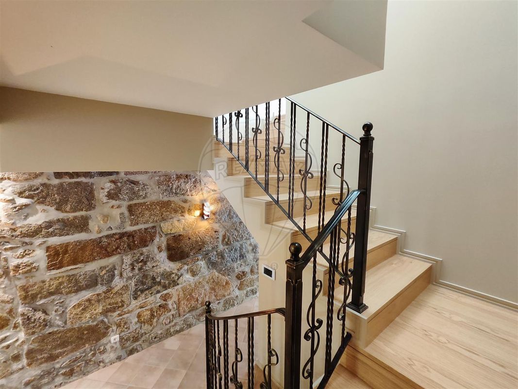 listing 125601161-74 picture-0