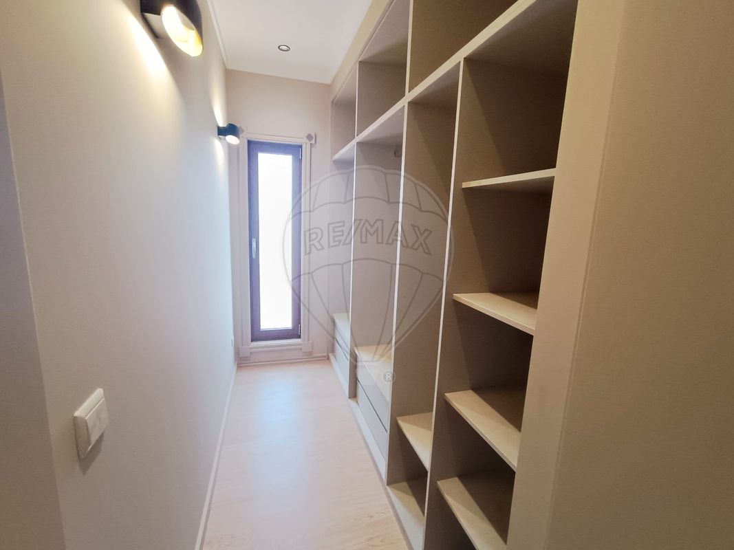 listing 125601161-74 picture-0