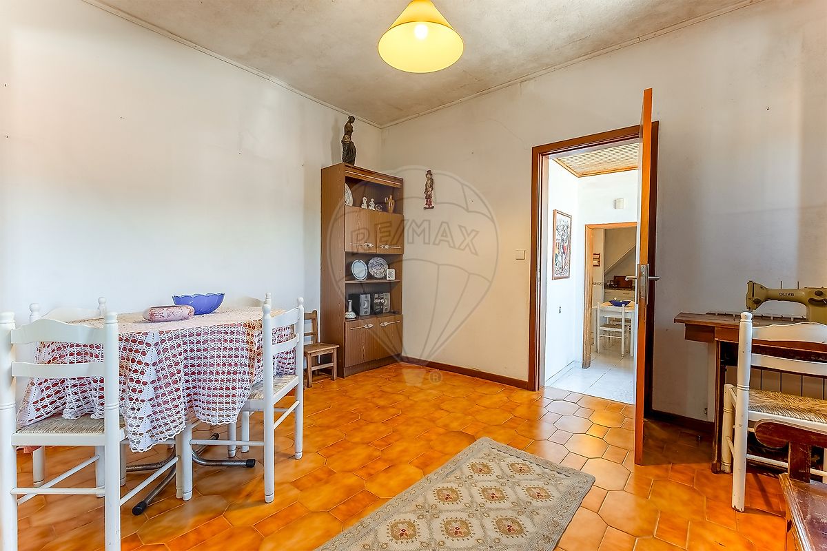 listing 125601096-75 picture-0