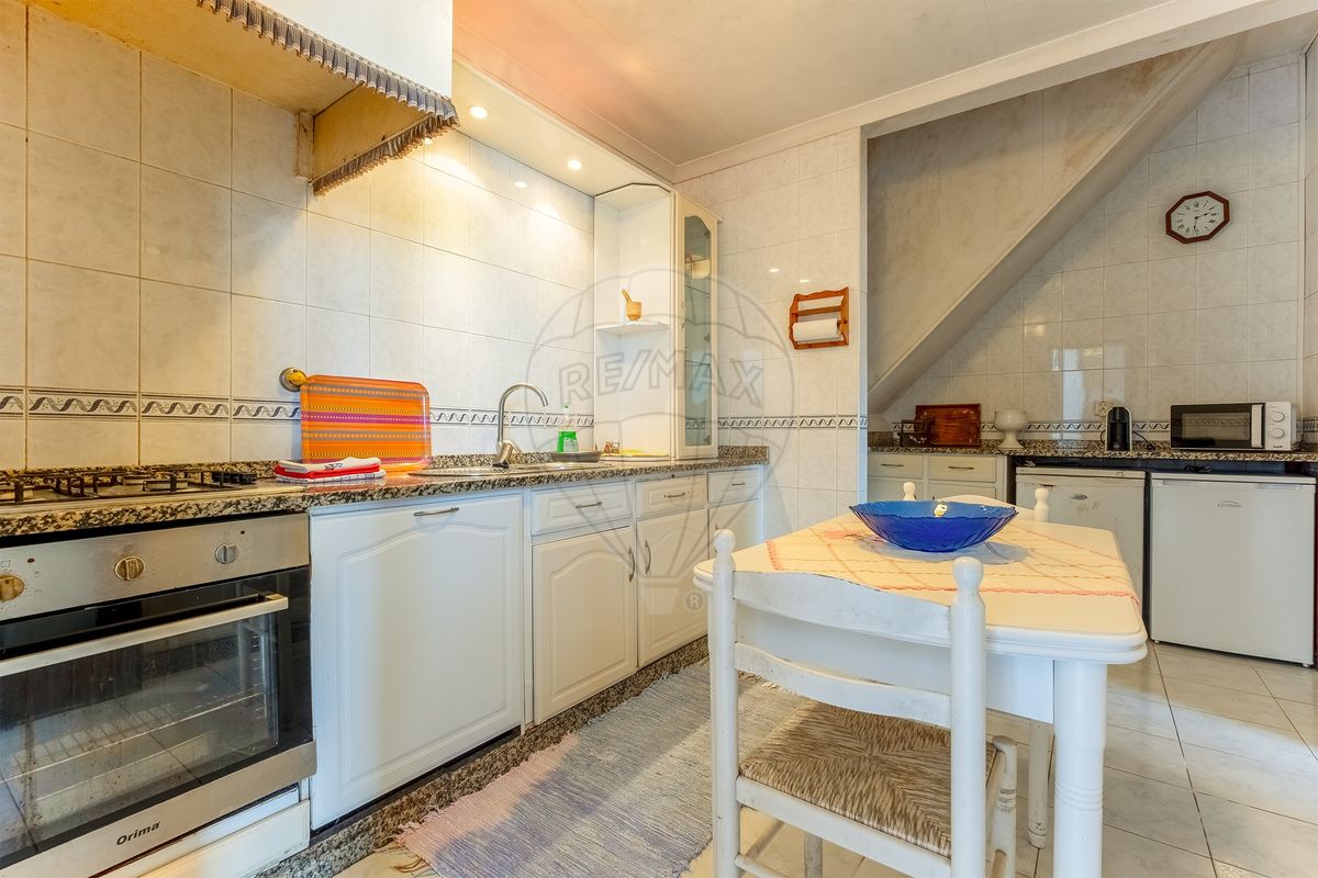 listing 125601096-75 picture-0