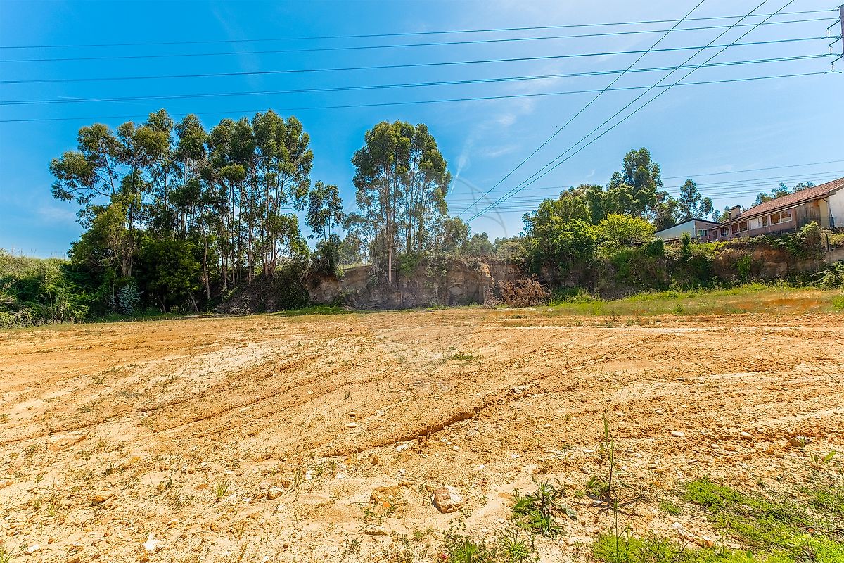 Land for sale in Vila Nova de Gaia, Portugal — €83,000