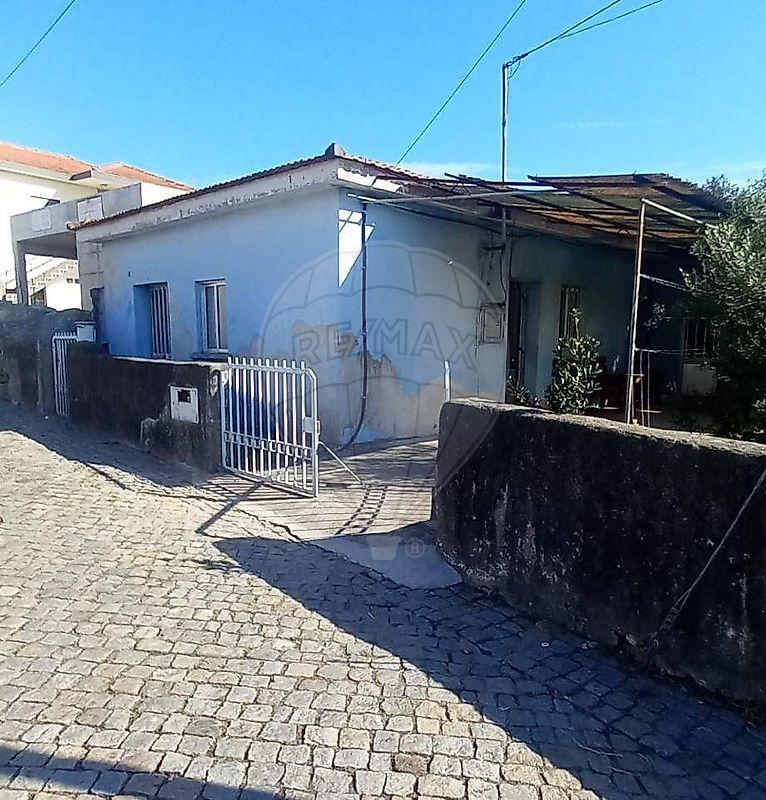 Moradia T2 para venda