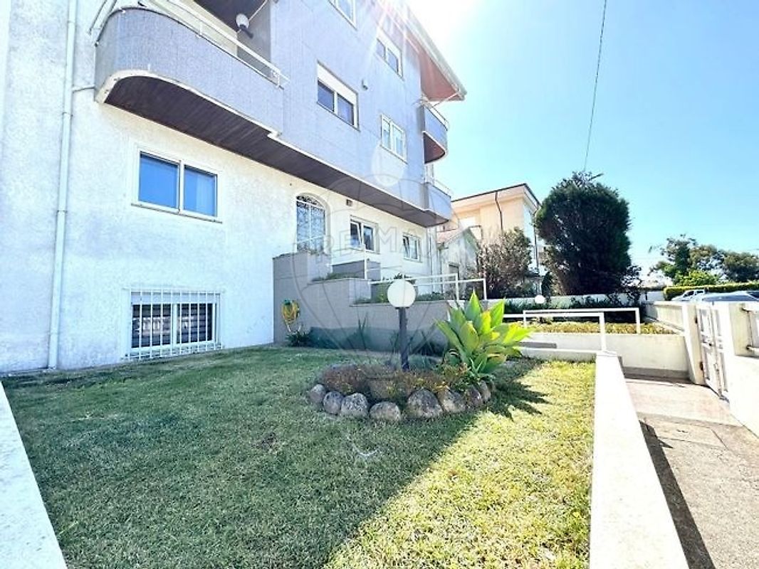 Apartamento T2 à venda em Vila Nova de Gaia