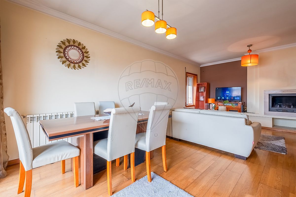 Apartamento T2 à venda em Maia