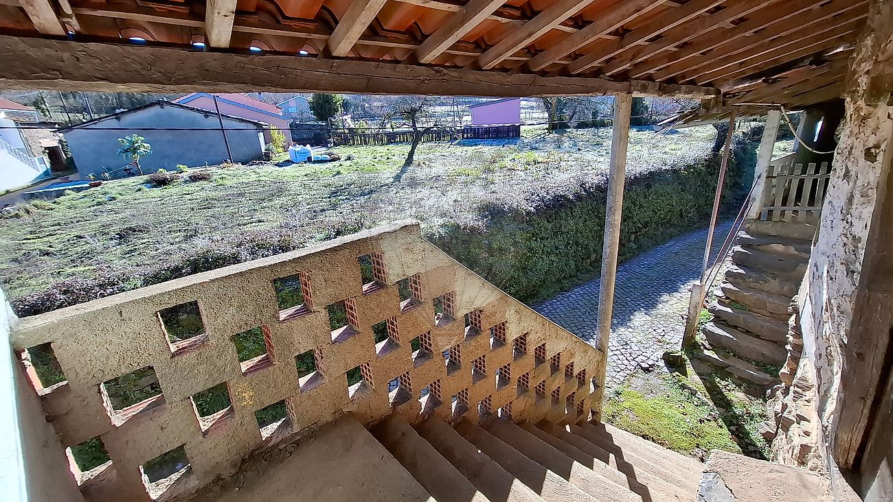 Moradia T2 à venda em Gondesende, Bragança — foto 2