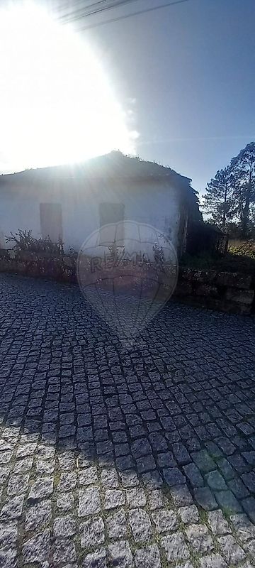 Terreno T2 à venda em Maia