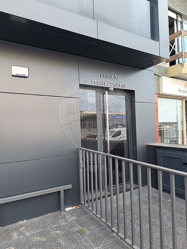 Apartamento T3 à venda em Porto