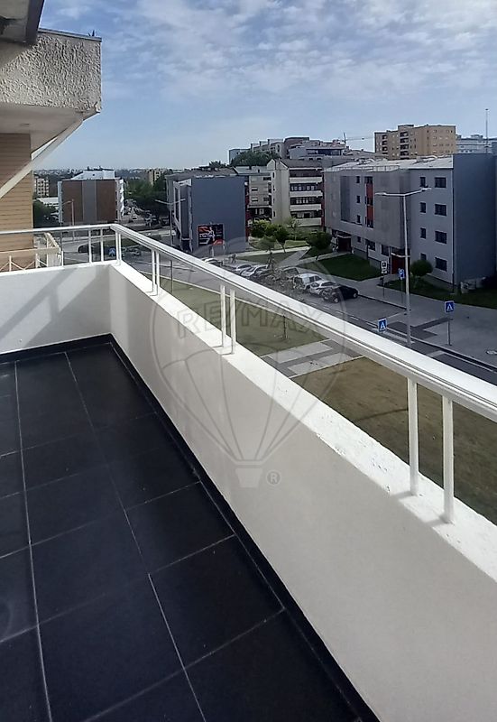 Apartamento T2 à venda em Maia