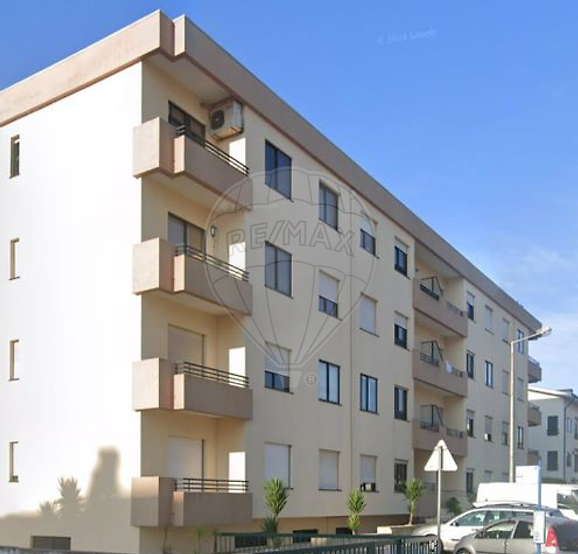 Apartamento T2 à venda em Maia