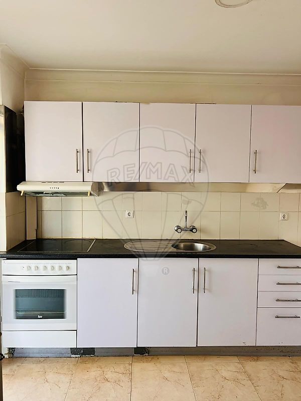 Apartamento T2 à venda em Maia
