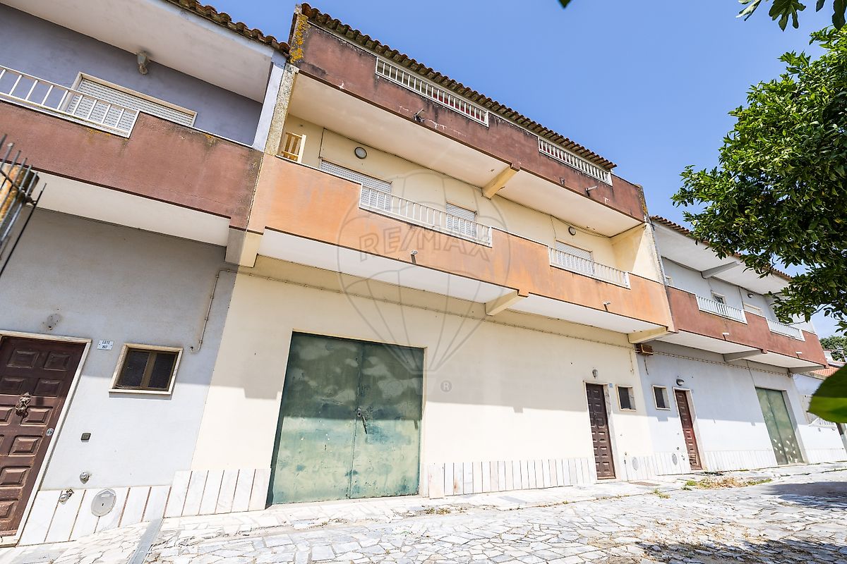 listing 125611060-64 picture-0