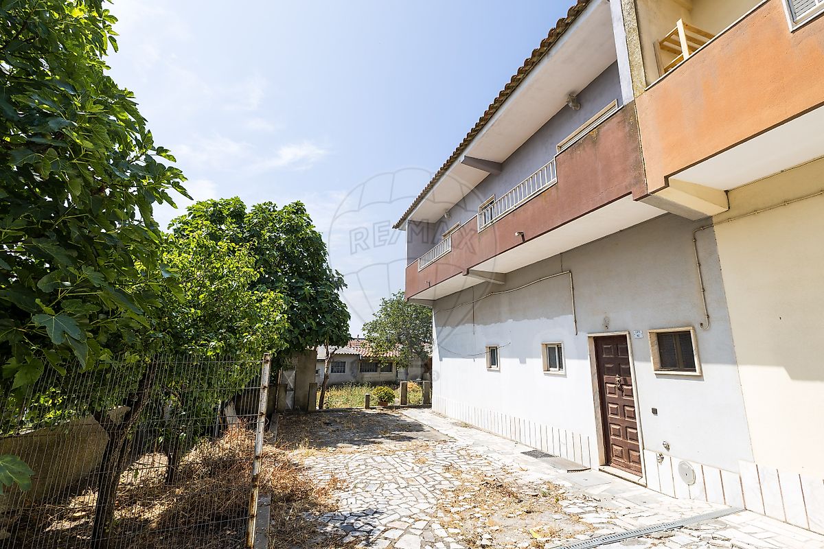 listing 125611060-64 picture-0