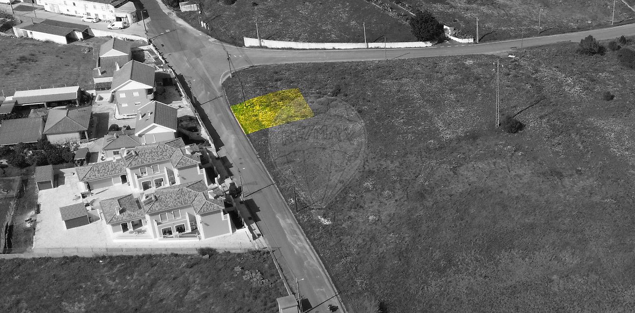 Terreno à venda em Loures