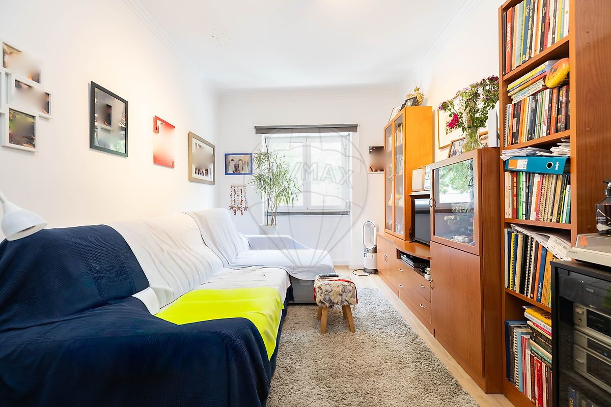 Apartamento T2 à venda em Amadora