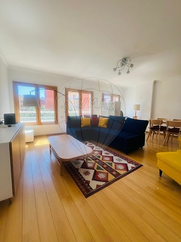 Apartamento T2 à venda em Odivelas