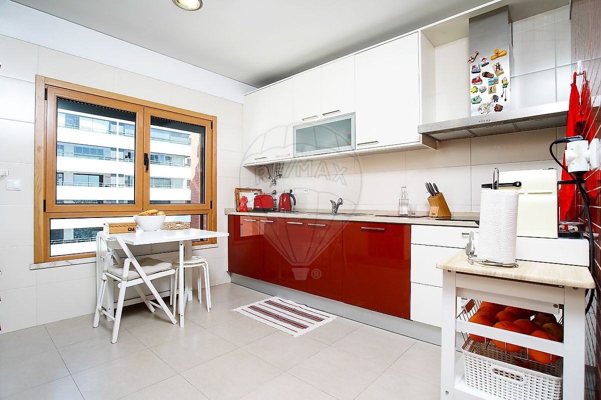 Apartamento T2 para arrendar em Odivelas