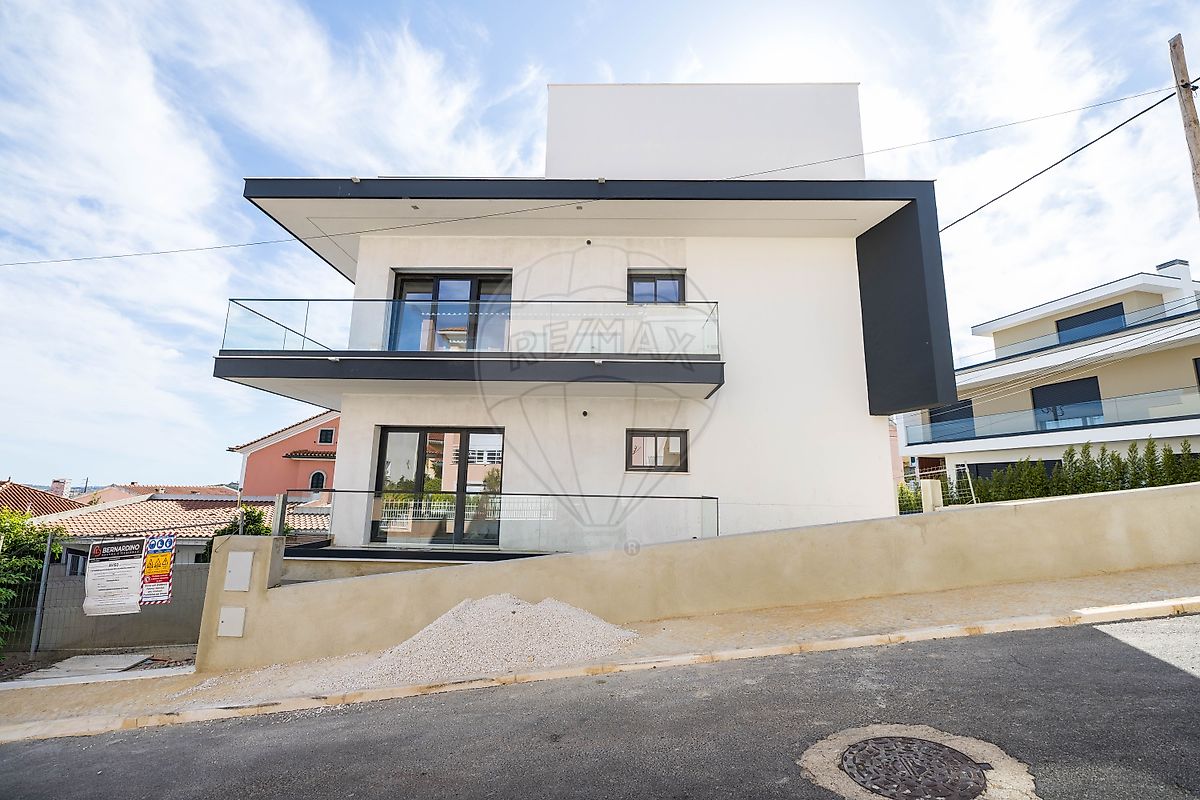 Apartamento T4 à venda em Odivelas