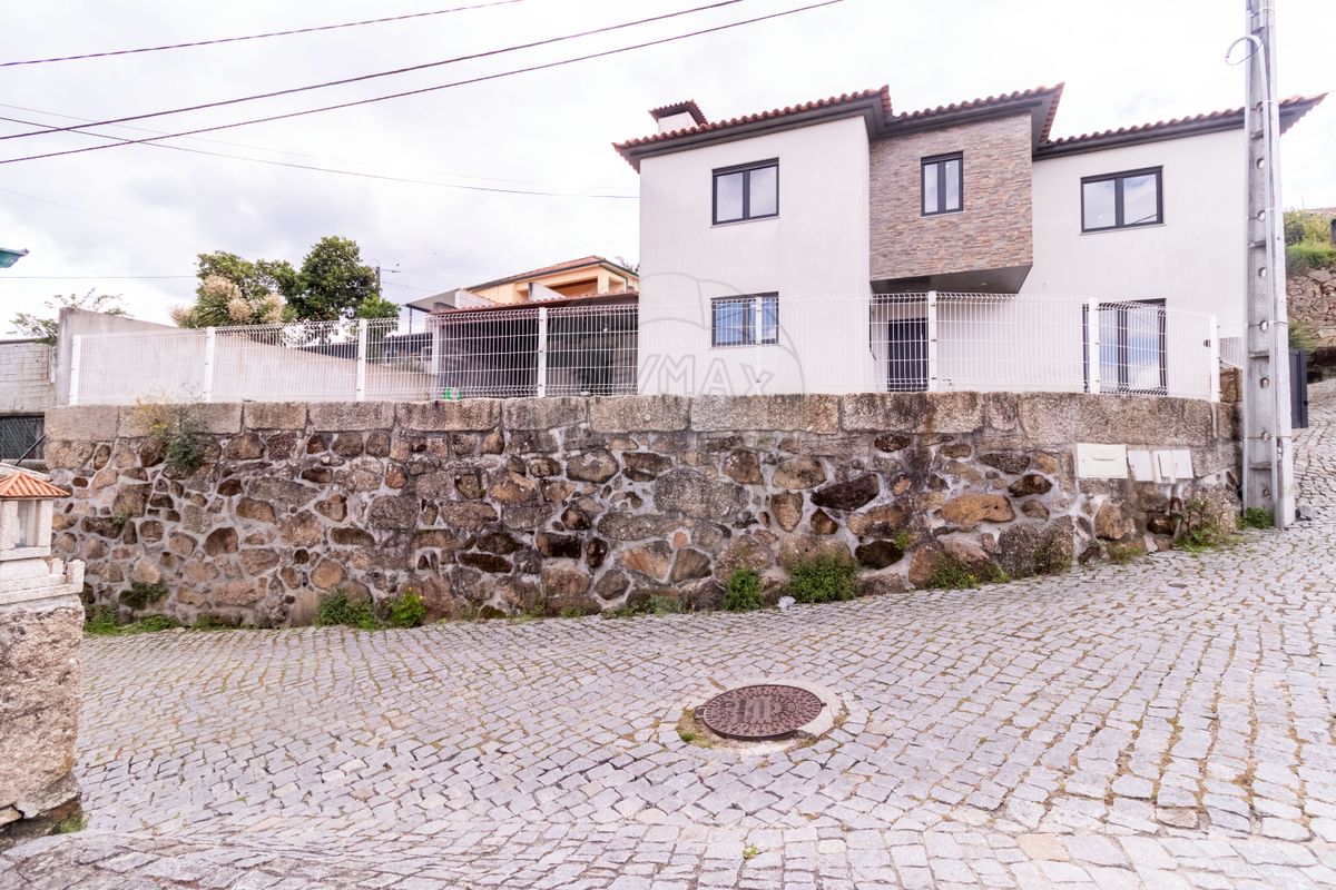 Moradia T3 para venda