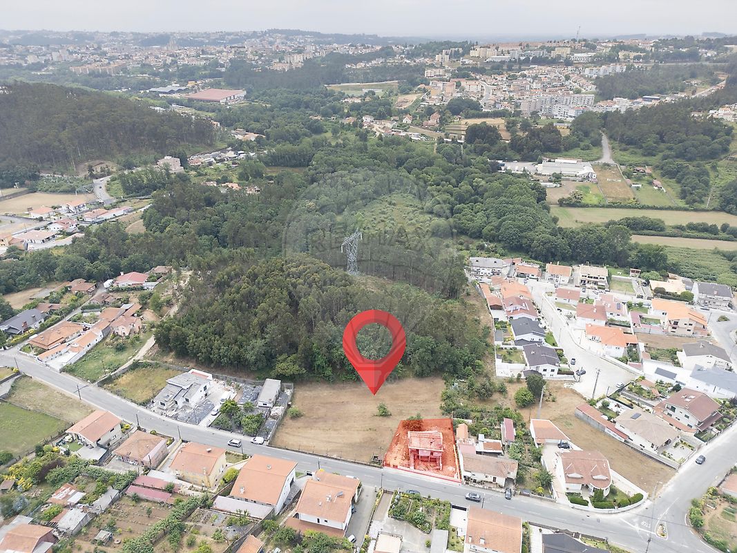 Terreno - Milheirós de Poiares, Santa Maria da Feira, Aveiro
