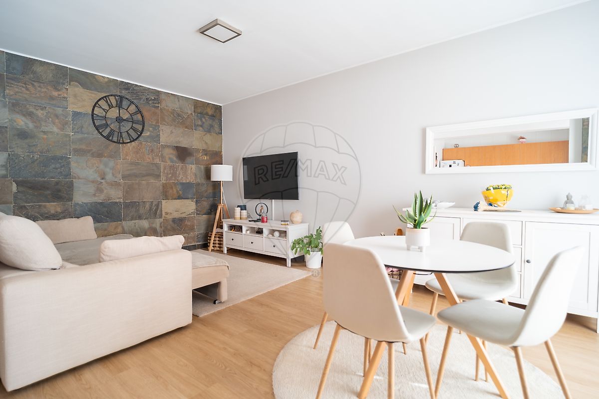 Apartamento T2 à venda em Paredes