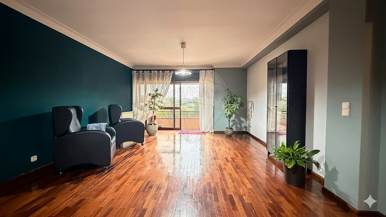 Apartamento T3 à venda em Gondomar