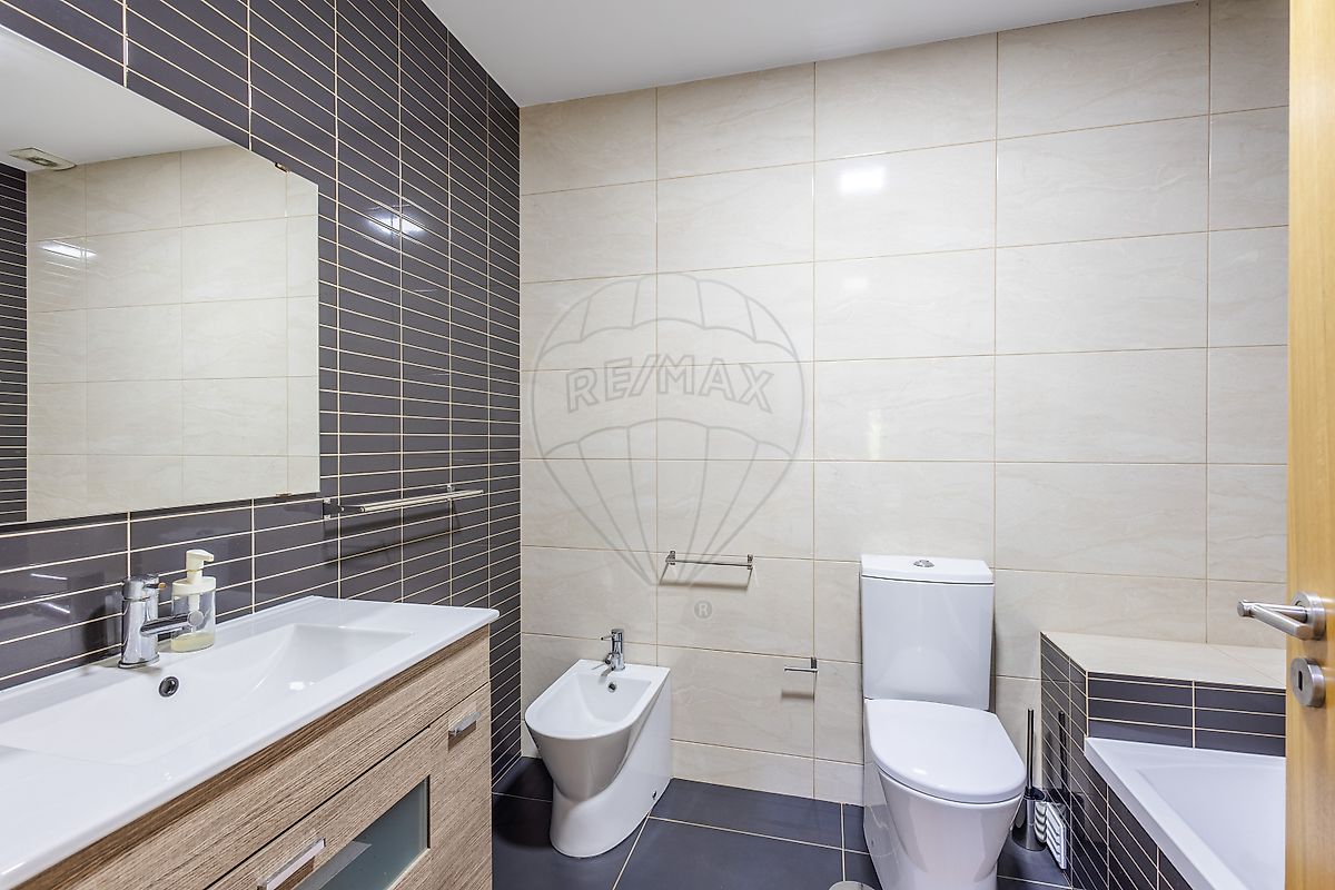 Apartamento T2 à venda em Paredes