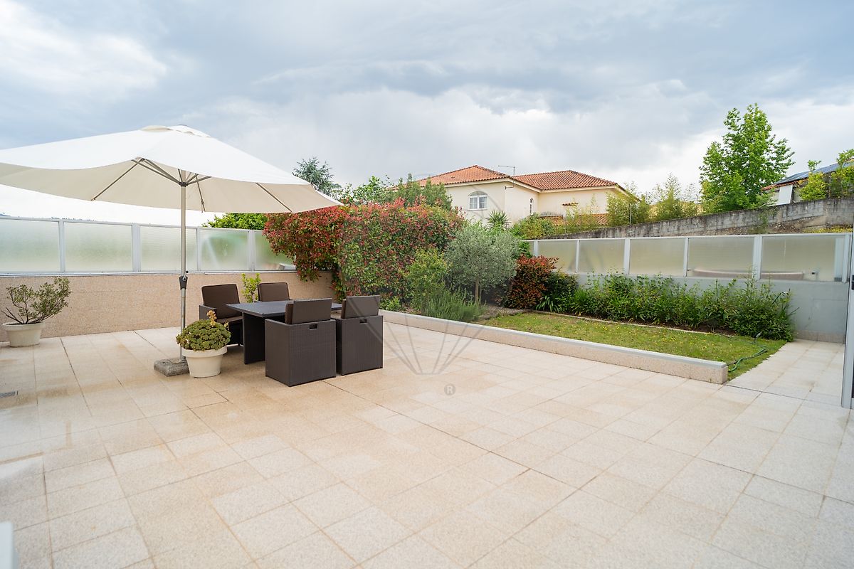 Apartamento T3 à venda em Penafiel