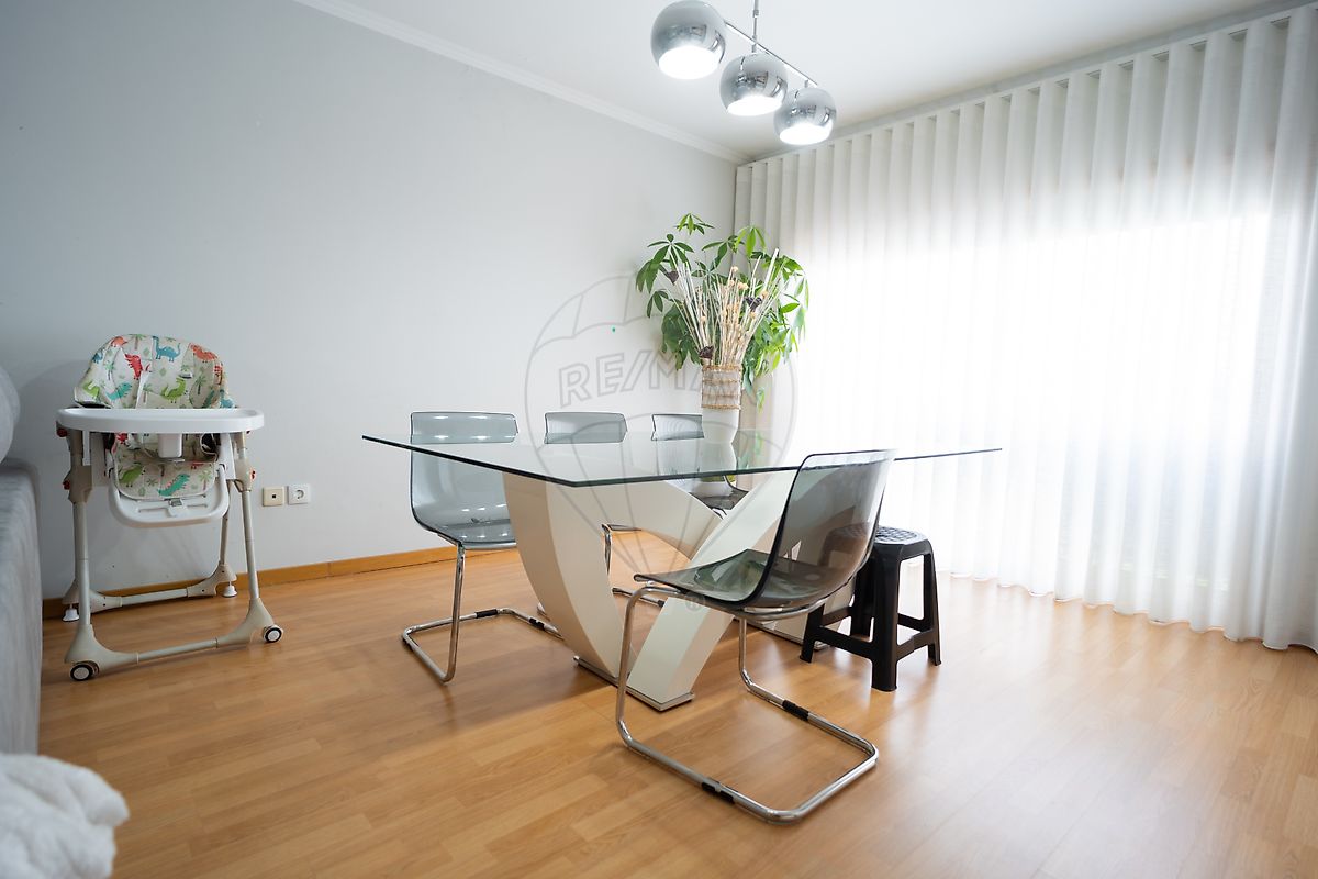 Apartamento T2 à venda em Paredes