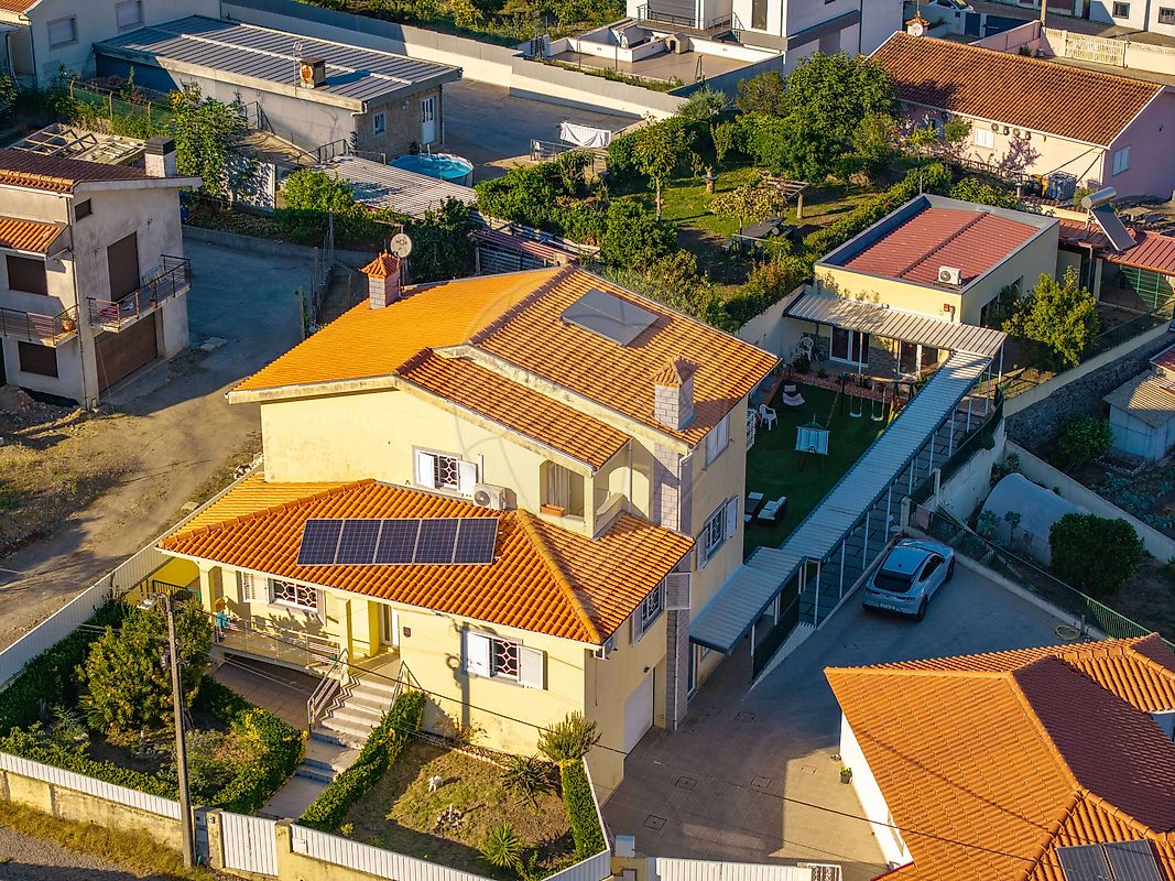 Apartamento T4 à venda em Paredes