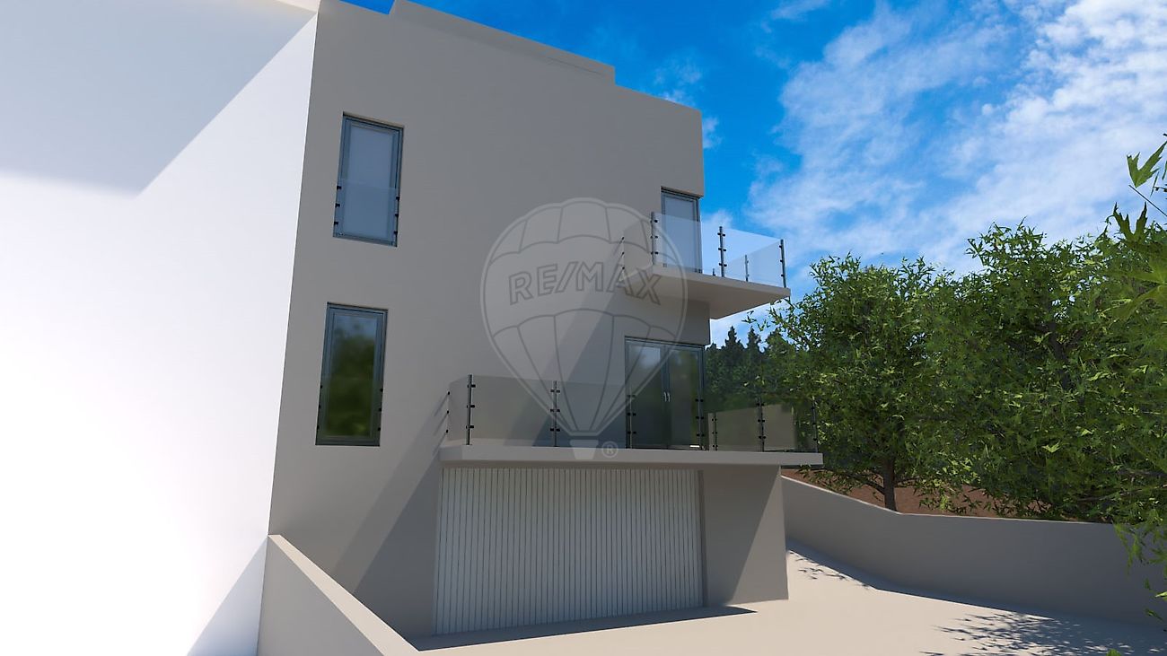 Land for sale in Vila Nova de Gaia, Portugal — €100,000