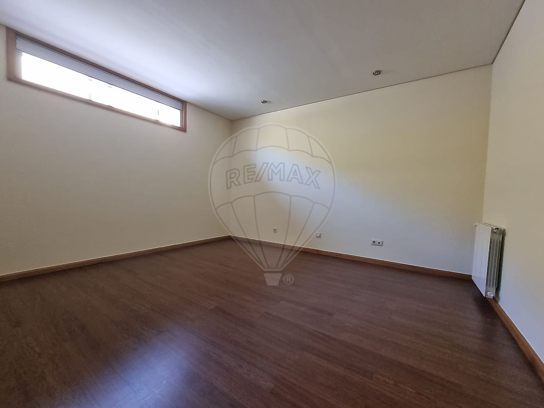listing 125631110-26 picture-0
