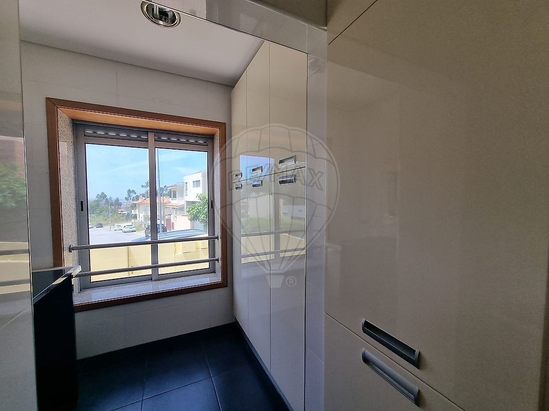 listing 125631110-26 picture-0