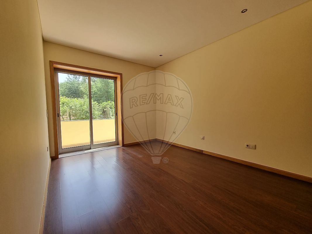 listing 125631110-26 picture-0