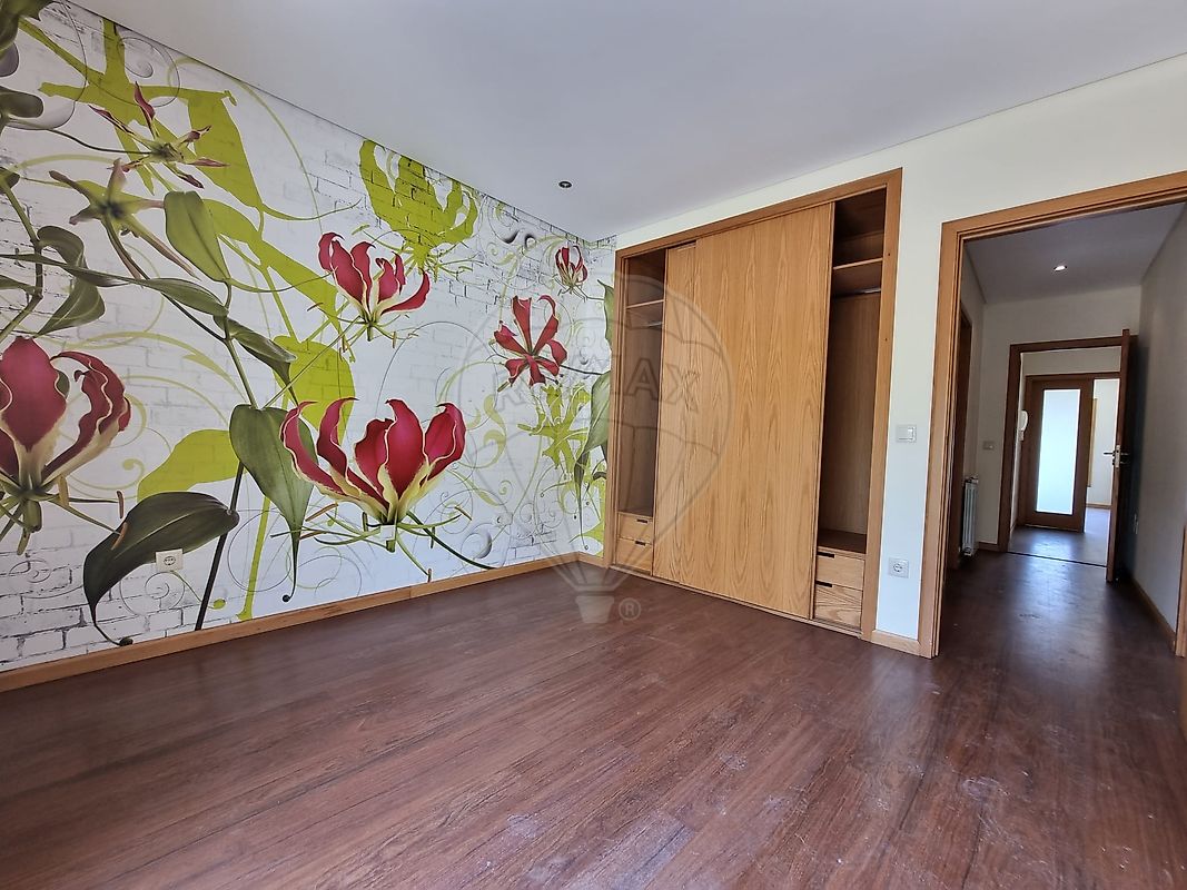 listing 125631110-25 picture-0