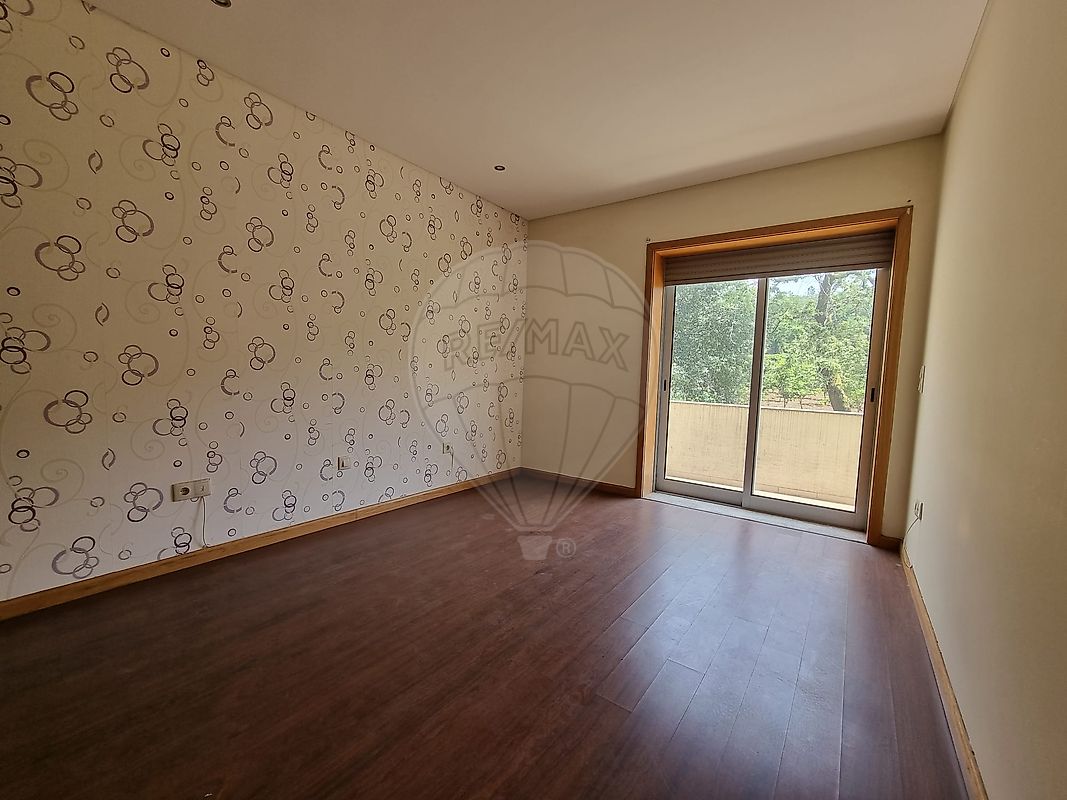 listing 125631110-25 picture-0