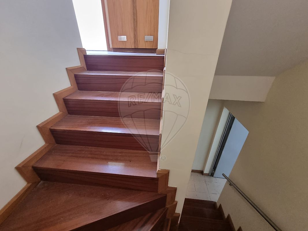 listing 125631110-25 picture-0