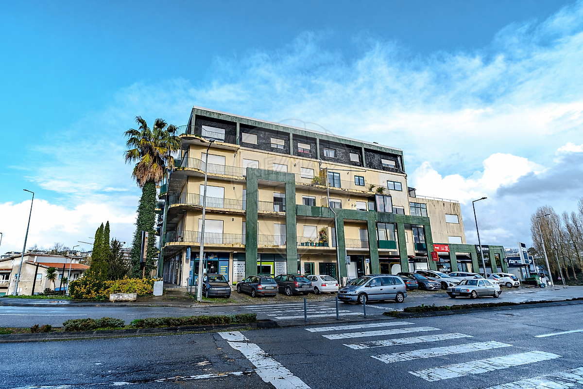 Apartamento T2 à venda em Paredes