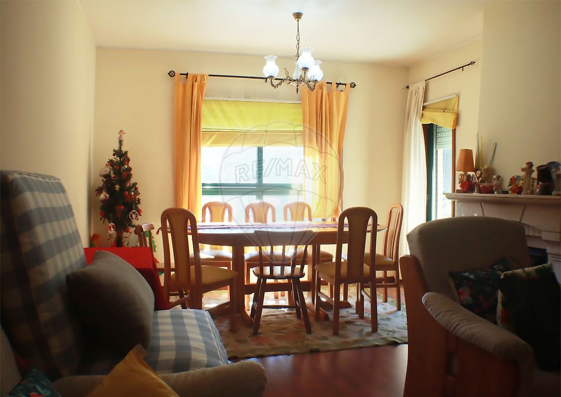 Apartamento T1 à venda em Valongo