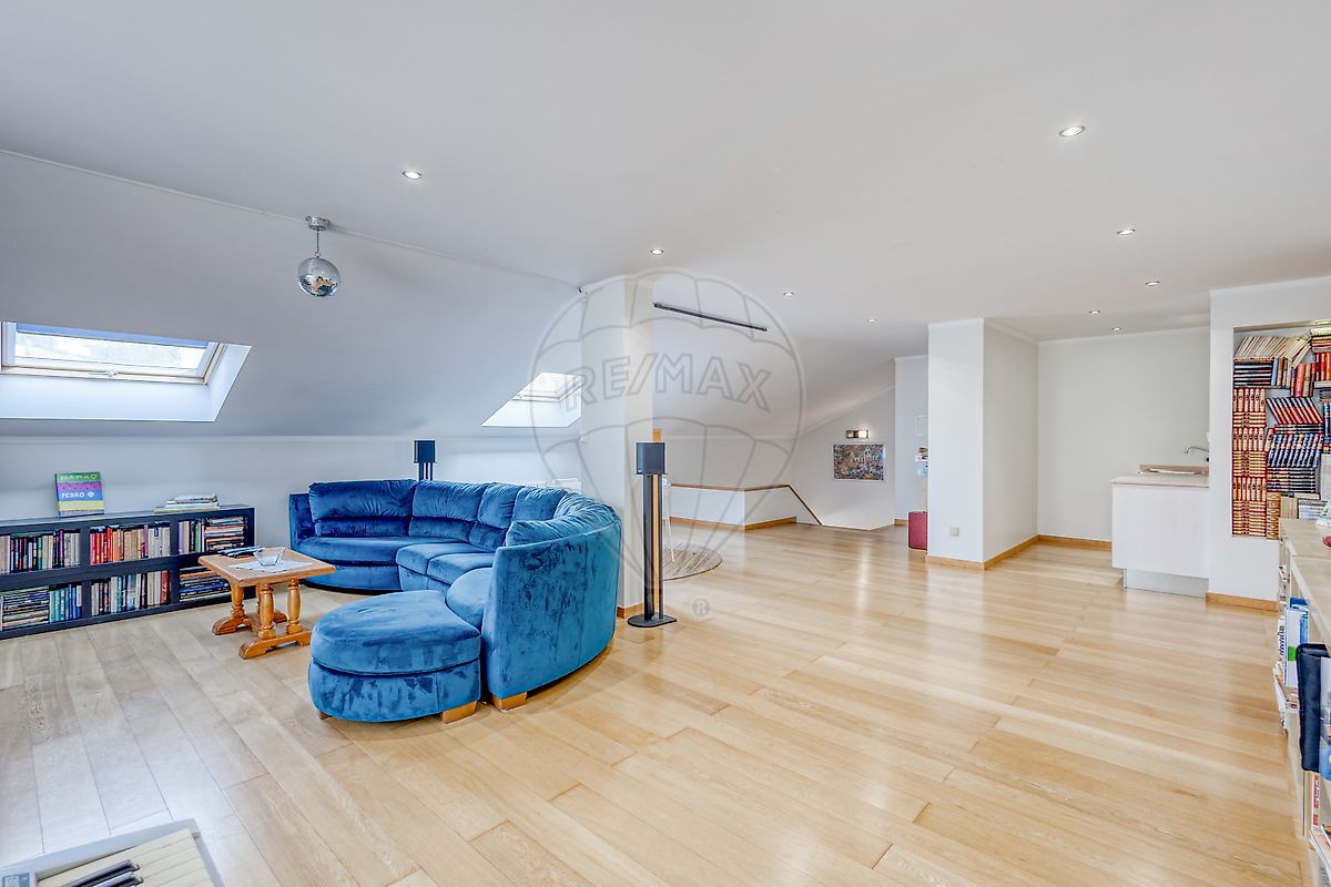 Apartamento T5 à venda em Vila Nova de Gaia