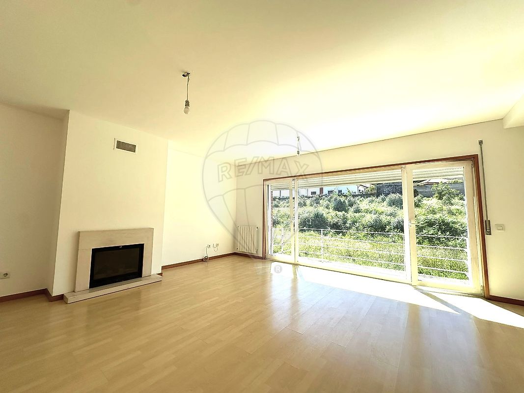 Apartamento T3 à venda em Vila Nova de Gaia