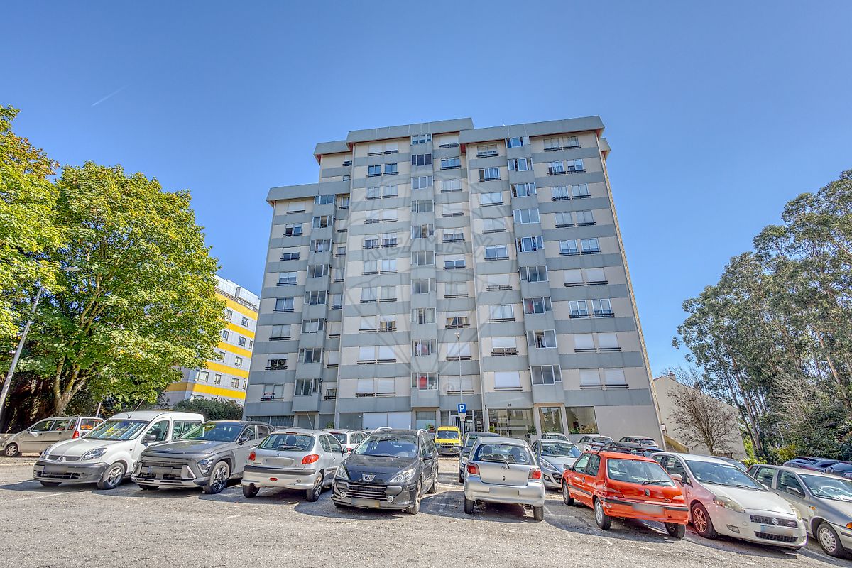 Apartamento T3 à venda em Porto