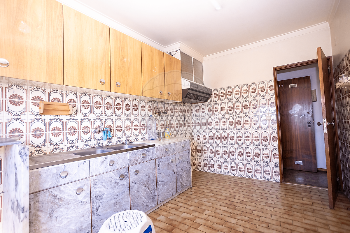 Apartamento T3 à venda em Santa Iria de Azoia, São João da Talha e Bobadela, Loures — foto 6