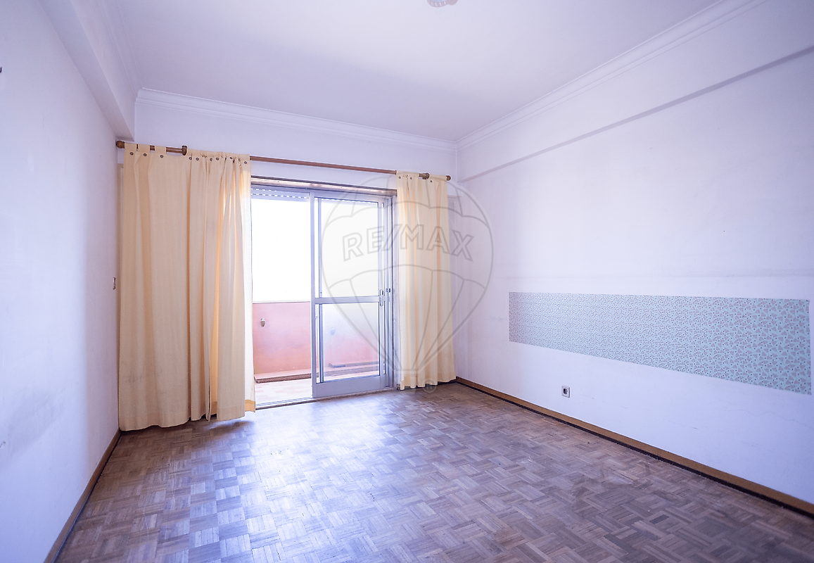 Apartamento T3 à venda em Santa Iria de Azoia, São João da Talha e Bobadela, Loures — foto 11
