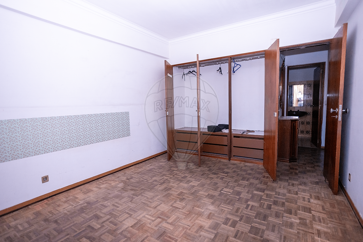 Apartamento T3 à venda em Santa Iria de Azoia, São João da Talha e Bobadela, Loures — foto 19