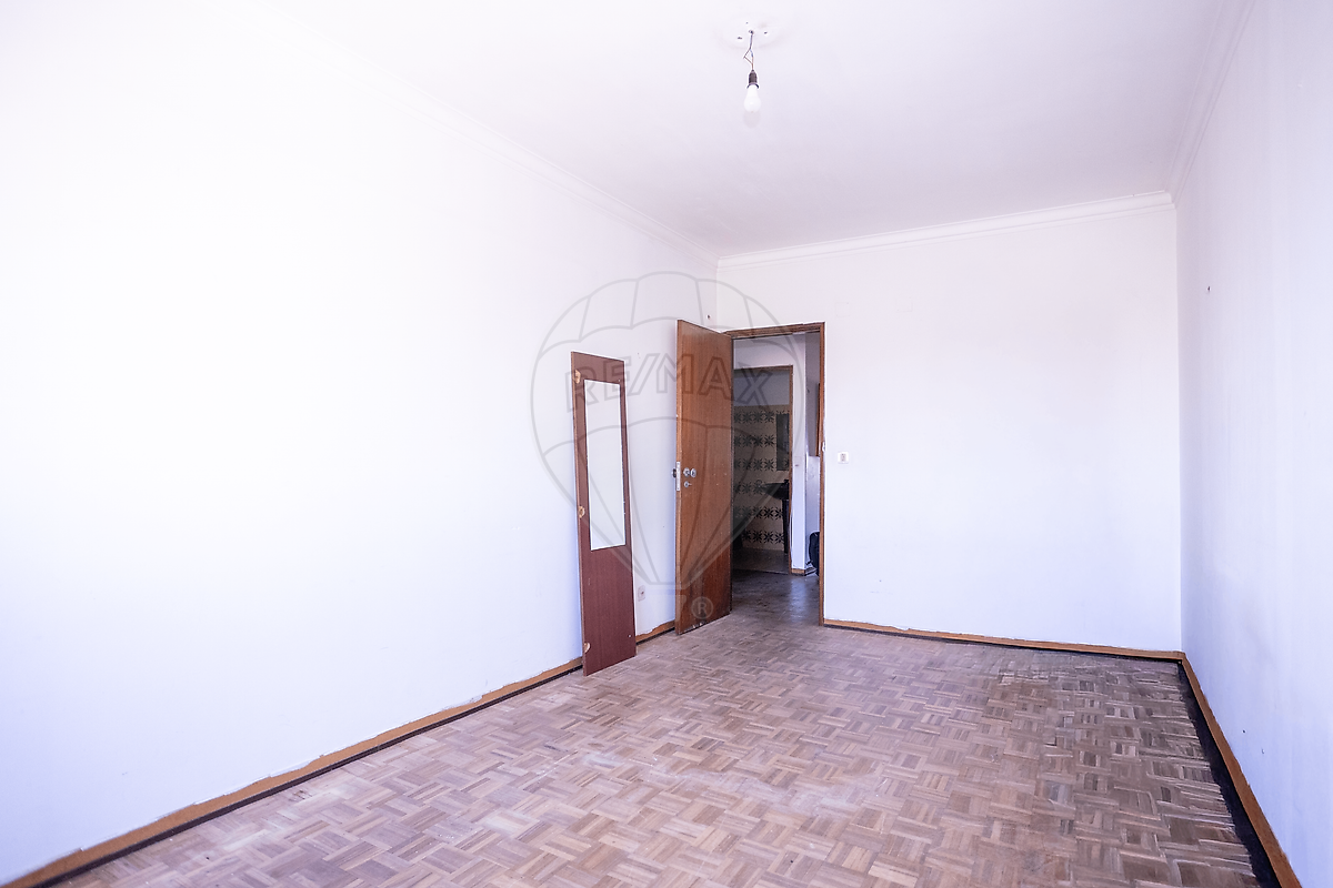 Apartamento T3 à venda em Santa Iria de Azoia, São João da Talha e Bobadela, Loures — foto 15