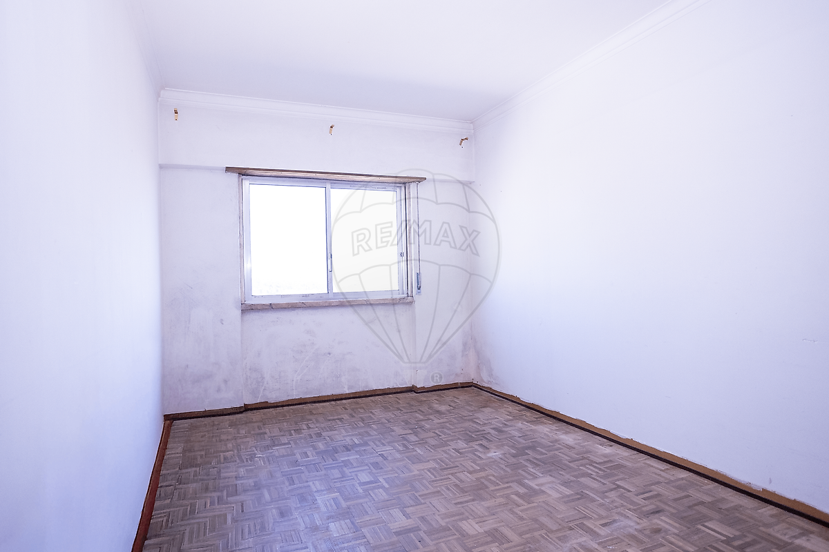 Apartamento T3 à venda em Santa Iria de Azoia, São João da Talha e Bobadela, Loures — foto 13