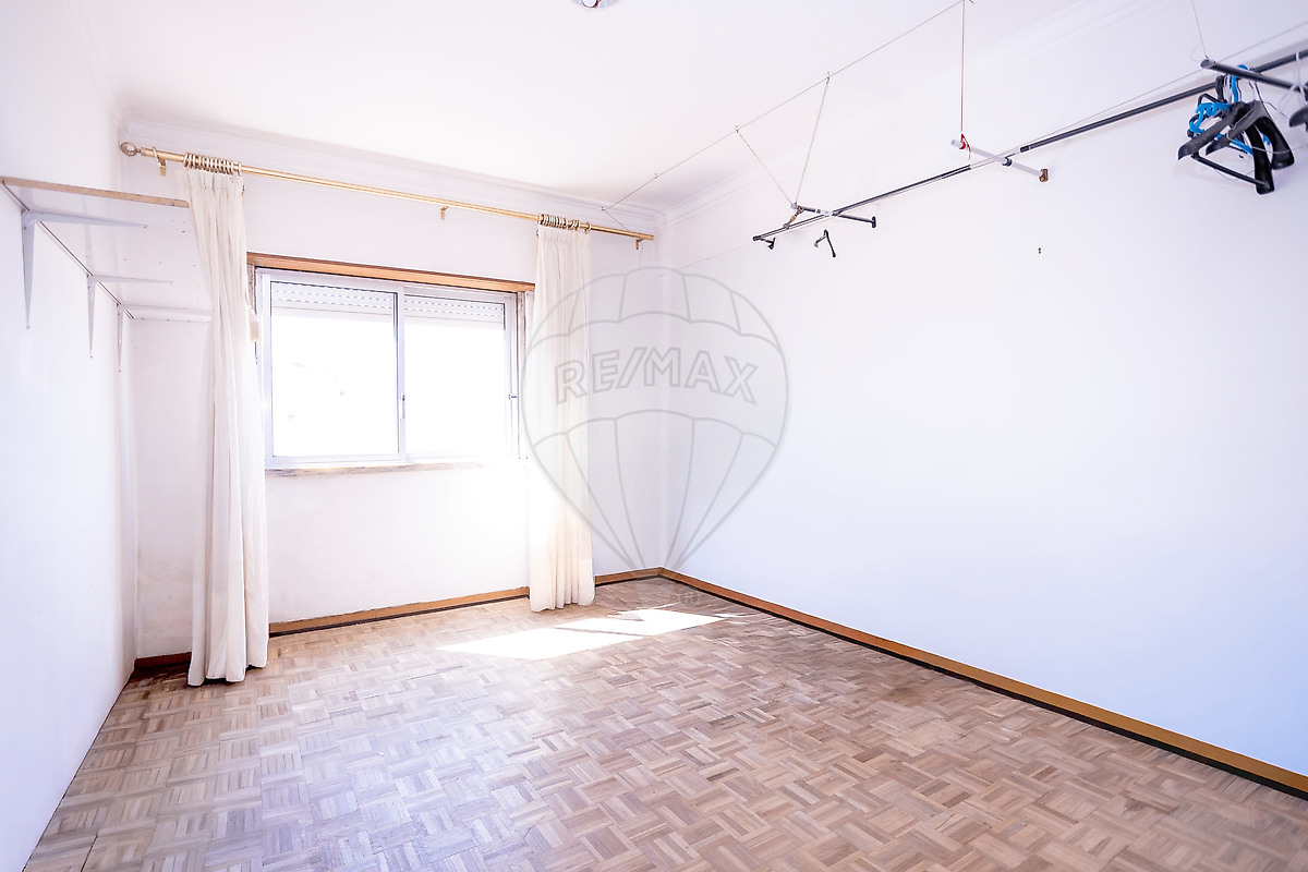 Apartamento T3 à venda em Santa Iria de Azoia, São João da Talha e Bobadela, Loures — foto 12