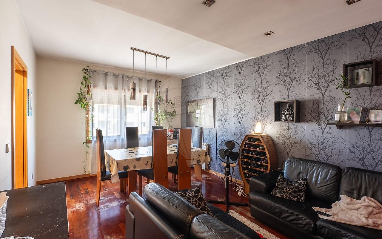 Apartamento T3 à venda em Maia